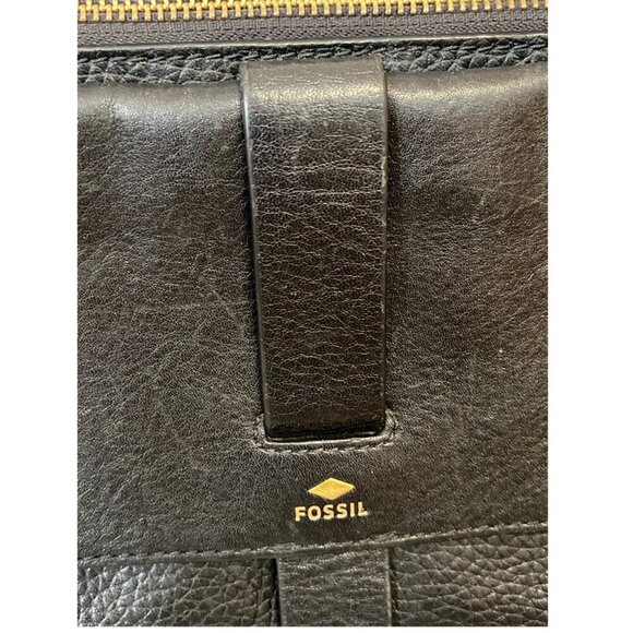 FOSSIL KINLEY BLACK BUTTERY LEATHER SMALL CROSSBODY BAG - Picture 5 of 9